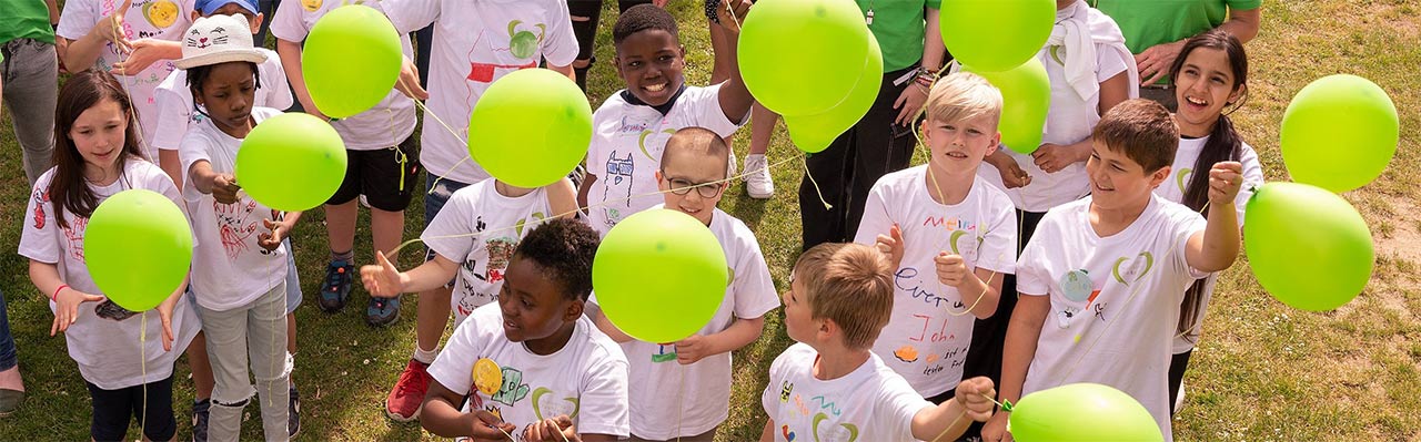 fuer-kinder-spenden-header.4.649943f8c0a75